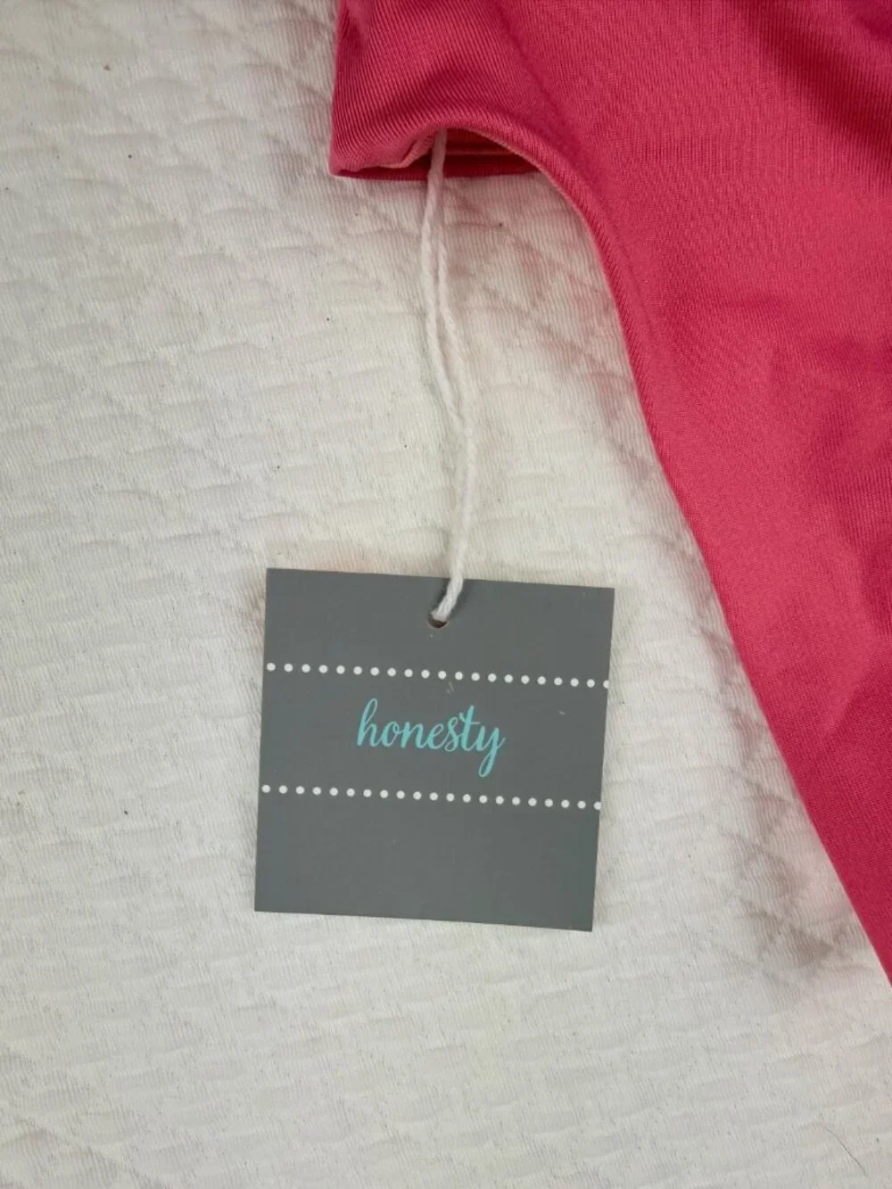 Girls Honesty Sports Bra Pink NWT Size XL  ( 14 - 16  ) NWT $32